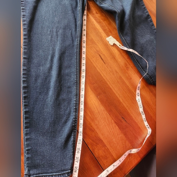 Indigo blue full panel maternity jean size 2xl - Picture 4 of 5